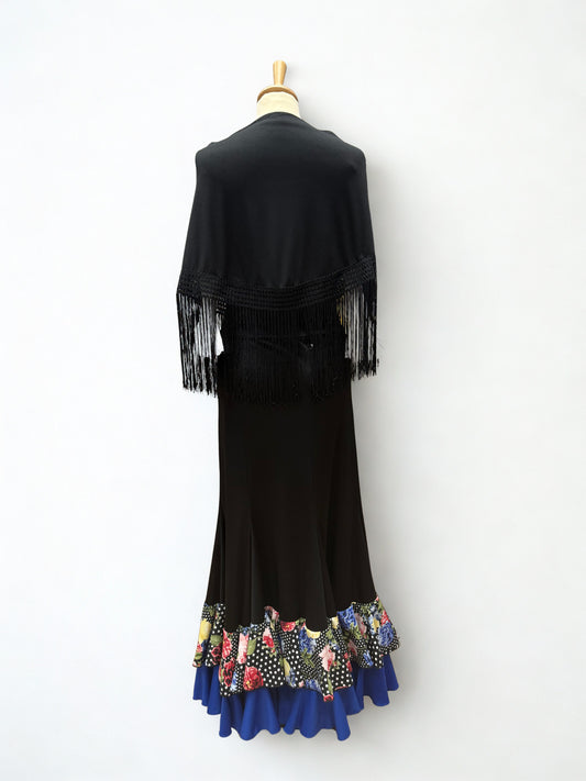 MANTÓN NEGRO EN PICO LISO CON FLECOS