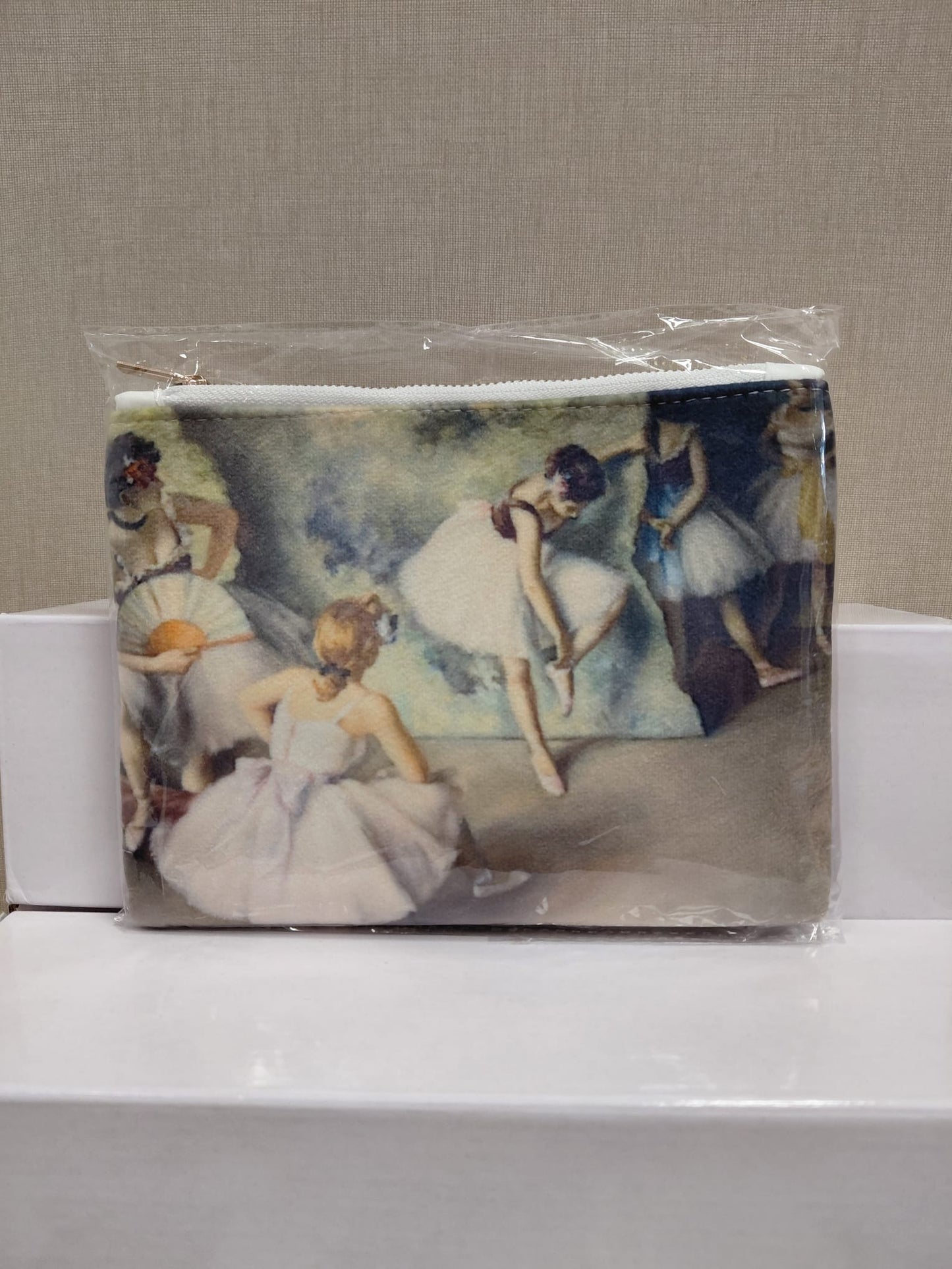 NECESER ILUSTRADO DE BAILARINAS