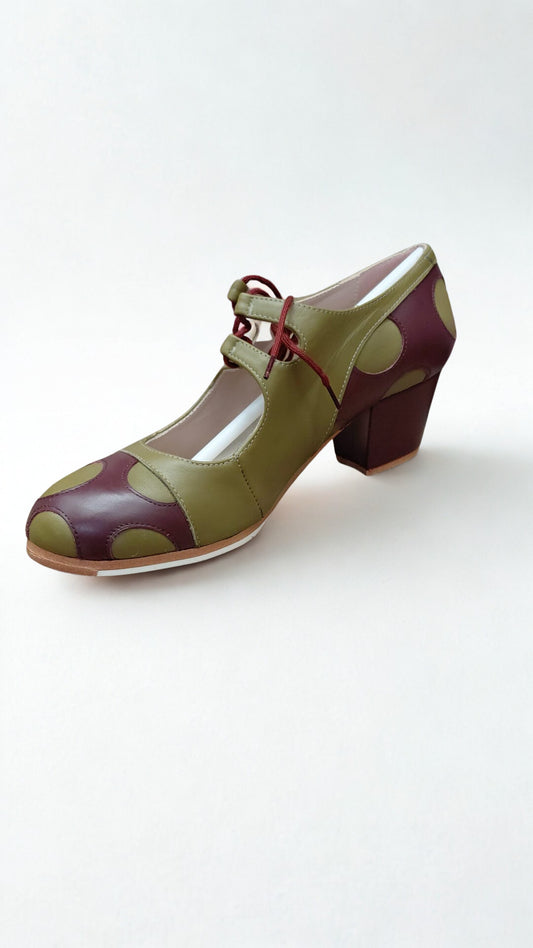 ZAPATO PROFESIONAL BEGOÑA CERVERA MODELO HECHIZO,  VERDE OLIVA Y BURDEOS TALLA 38